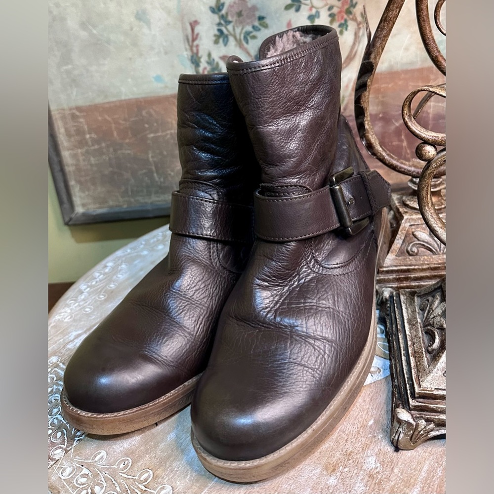 EUC Josef Seibel Faux Fur Lined Full Leather MOTO Style Boot. Size 39 *(7-8)